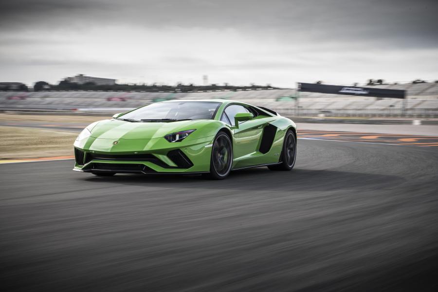  Lamborghini Aventador S 2017 года  (WW) (фото 18 из 74)